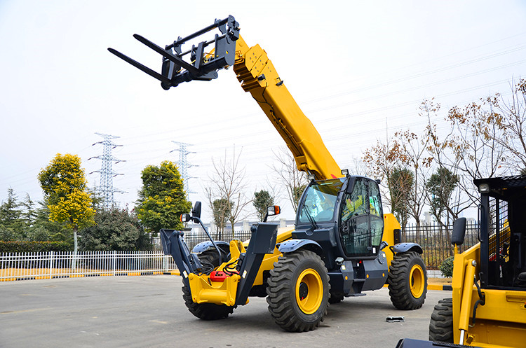 XCMG Official XC6-3007K 7m telescopic handler 3 ton forklift loader telehandler for sale